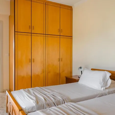 Kallithea & Apartment Lakithra